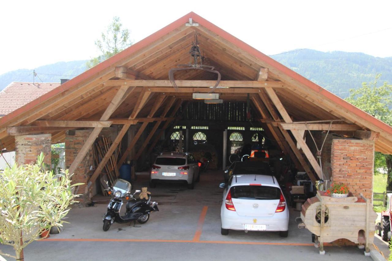 Ferienhaus Kaerntnergmiat Feldkirchen in Kärnten Buitenkant foto